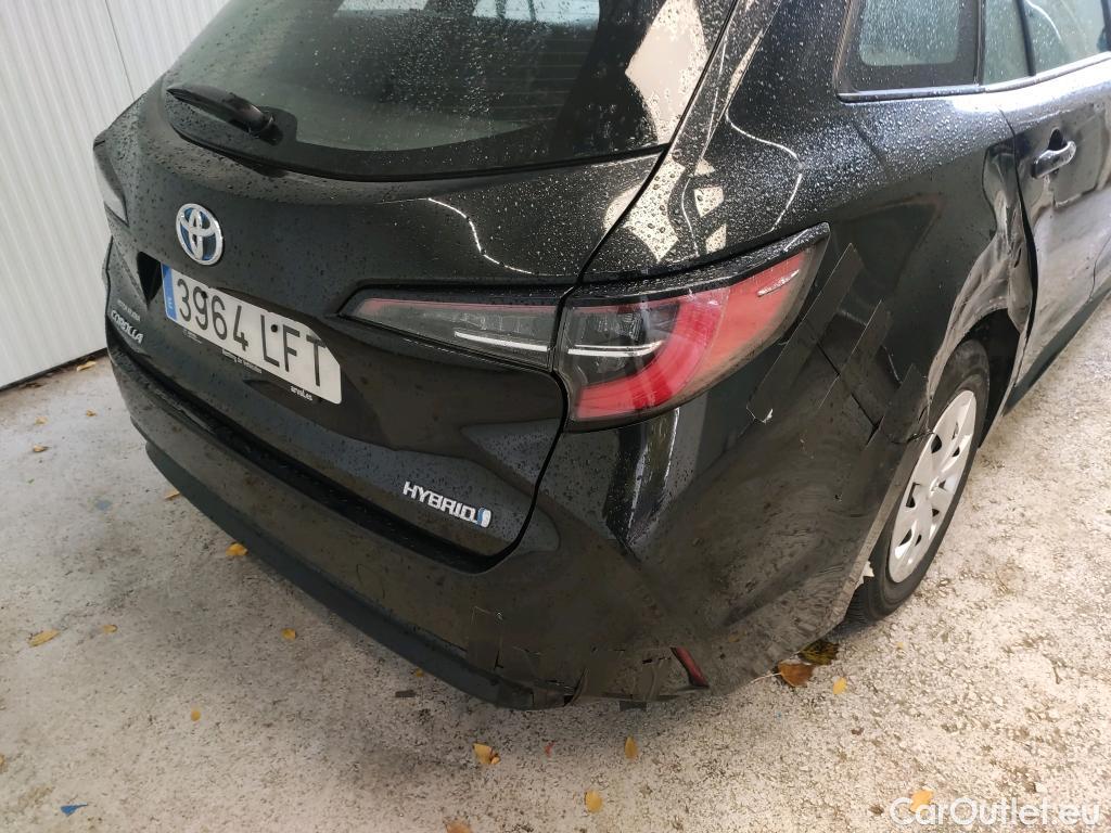  Toyota  Corolla TOYOTA  / 2019 / 5P / familiar 1.8 125H BUSINESS E-CVT TOURING SPORT #7