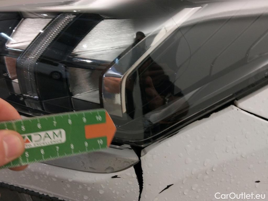  Hyundai   Ioniq HYUNDAI / 2019 / 5P / berlina con portón 1.6 GDI HEV Tecno DCT #10