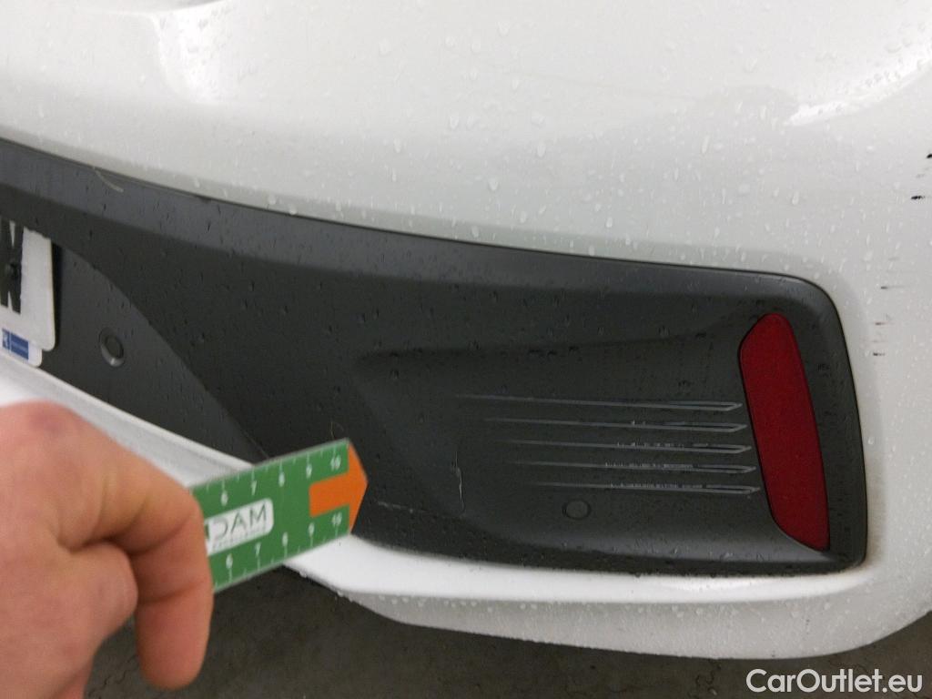  Hyundai   Ioniq HYUNDAI / 2019 / 5P / berlina con portón 1.6 GDI HEV Tecno DCT #16