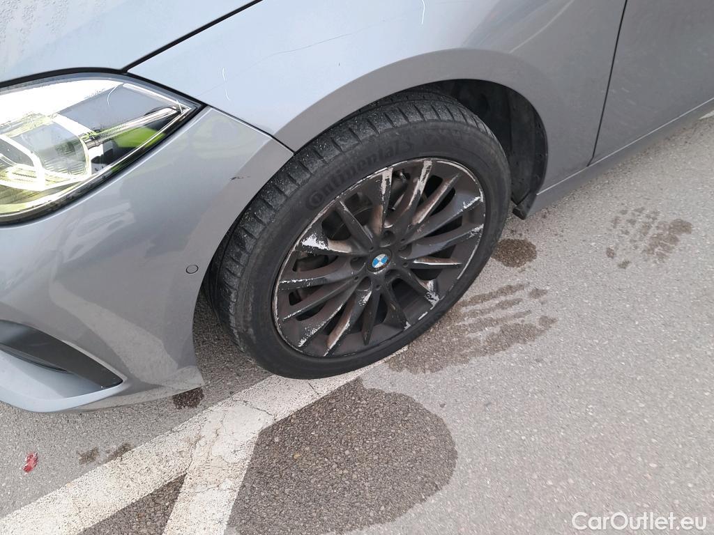  Bmw  Serie 1 BMW  / 2019 / 5P / berlina con portón 118i Corporate Auto. (AC) #32
