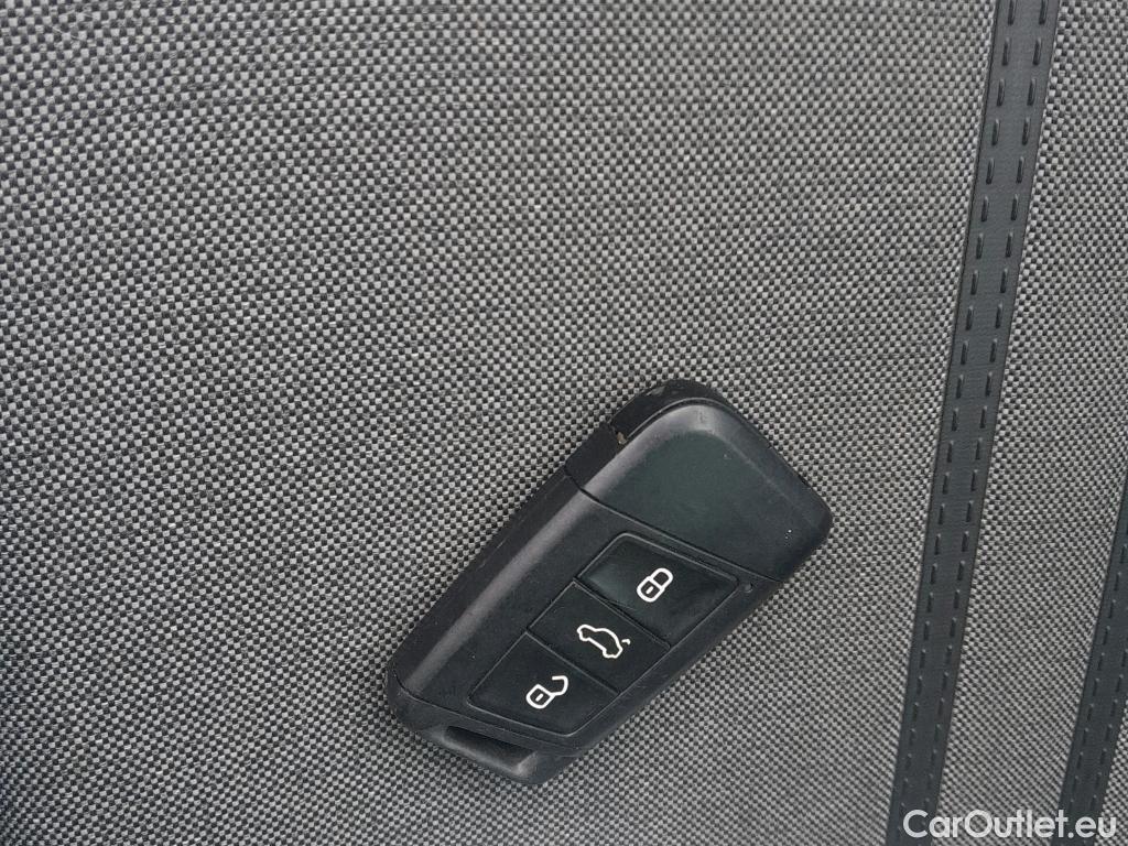  Seat  ATECA SEAT  / 2016 / 5P / todoterreno 1.5 TSI 110kW St&Sp Style XL(SP) #2