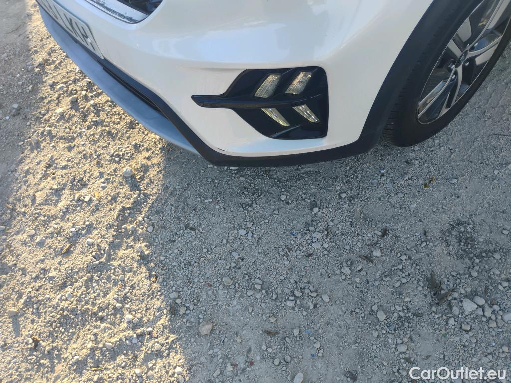  KIA  Niro KIA  / 2019 / 5P / crossover 1.6 GDi HEV 104kW (141CV) Drive #12