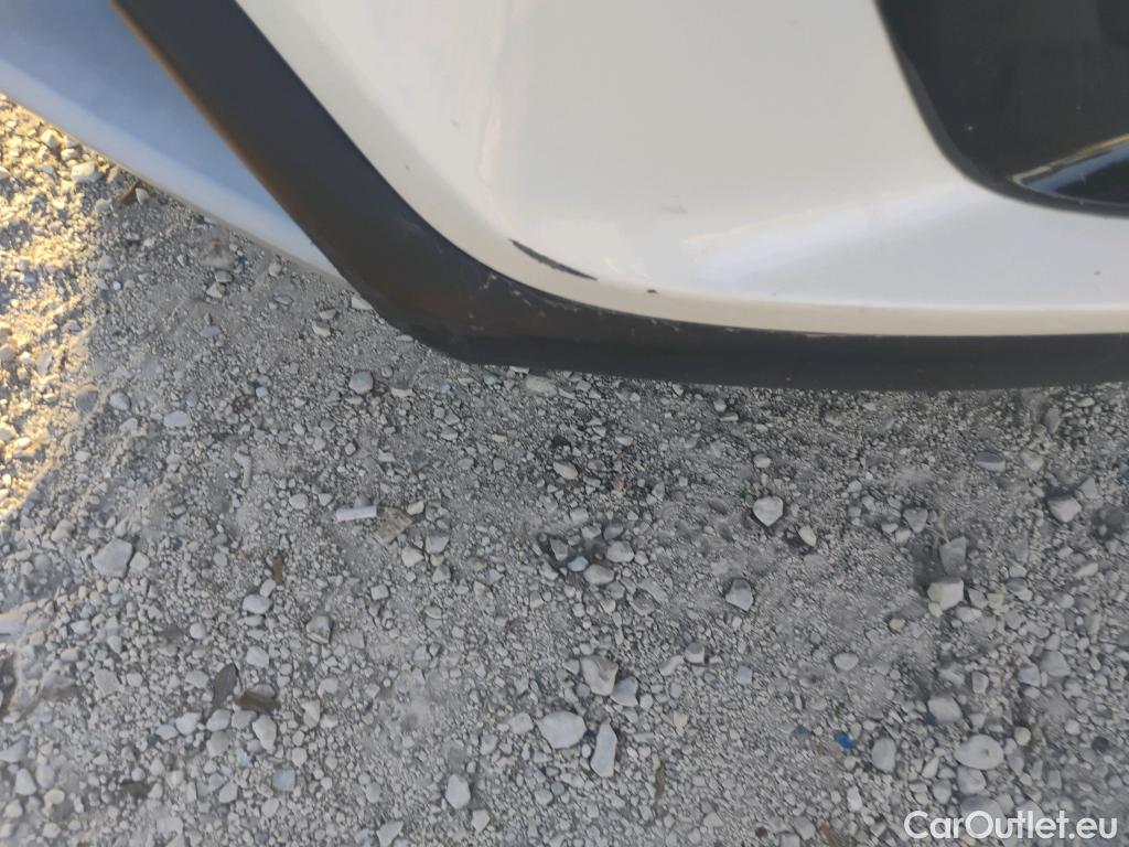  KIA  Niro KIA  / 2019 / 5P / crossover 1.6 GDi HEV 104kW (141CV) Drive #13