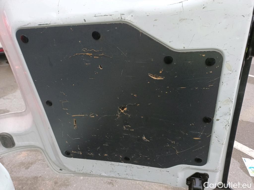  Opel  Vivaro OPEL  / 2019 / 4P / furgón 2.0 Diésel 110kW/150CV M Inc Innovation #29