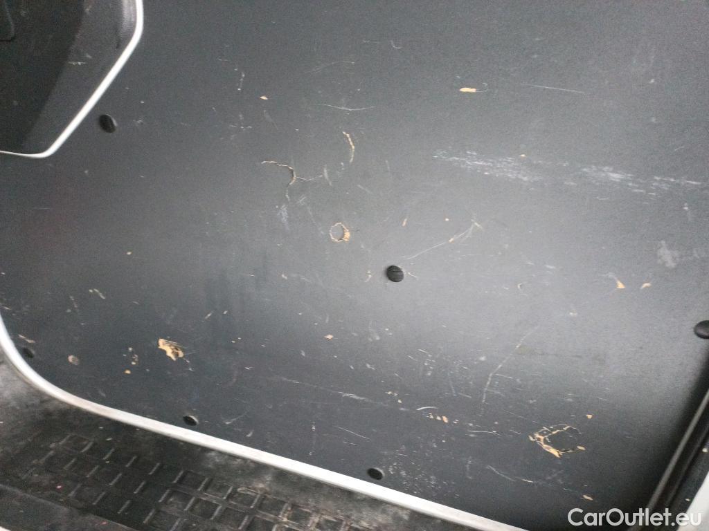  Opel  Vivaro OPEL  / 2019 / 4P / furgón 2.0 Diésel 110kW/150CV M Inc Innovation #22