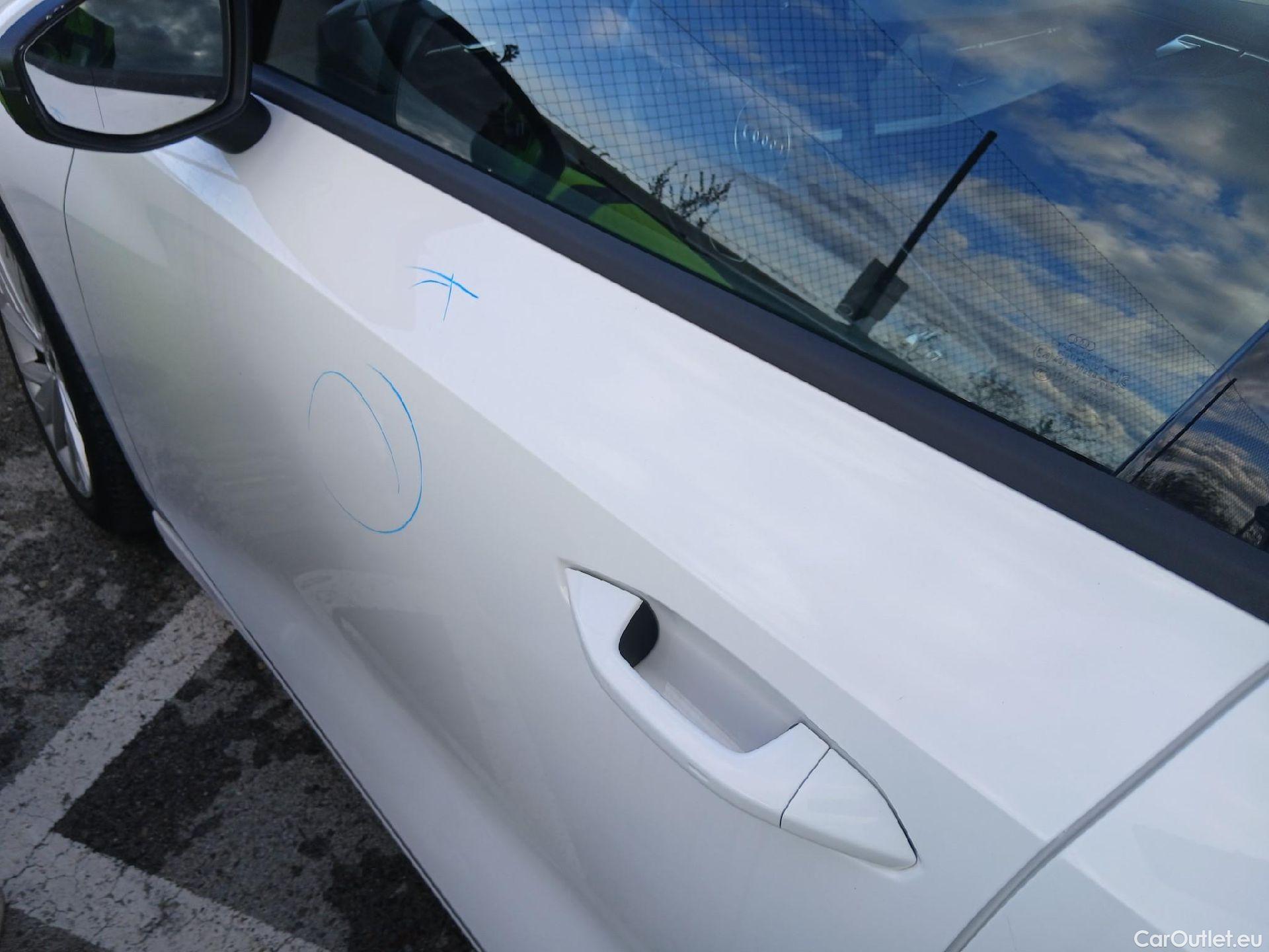  Audi  A3 AUDI  / 2020 / 5P / berlina con portón Sportback Advanced 30 TFSI 81kW S tronic (AC) #17