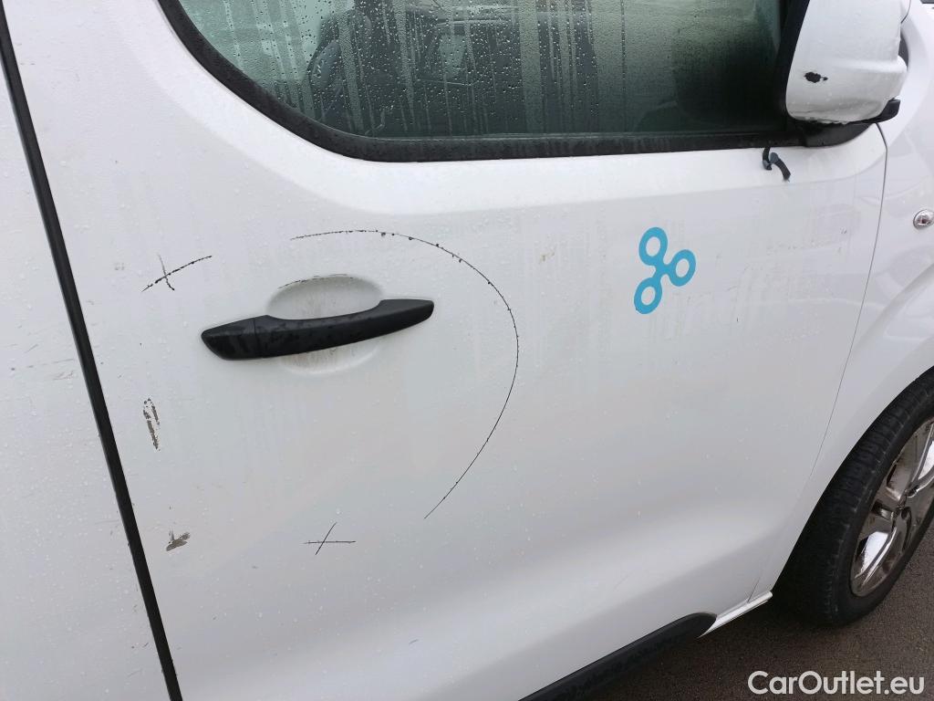  Opel  Vivaro OPEL  / 2019 / 4P / furgón 2.0 Diésel 110kW/150CV M Inc Innovation #25