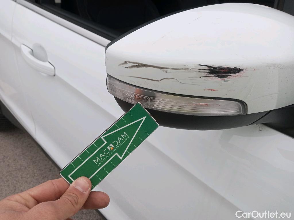  Ford  Kuga FORD  / 2016 / 5P / todoterreno 1.5 EcoBoost 88kW 4x2 Trend+ (CX) #32