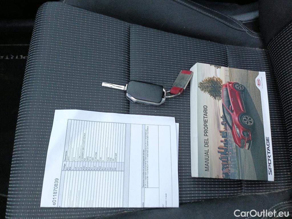  KIA  Sportage KIA  / 2018 / 5P / todoterreno 1.6 GDi 97kW (132CV) Black Edition 4x2(SP) #1