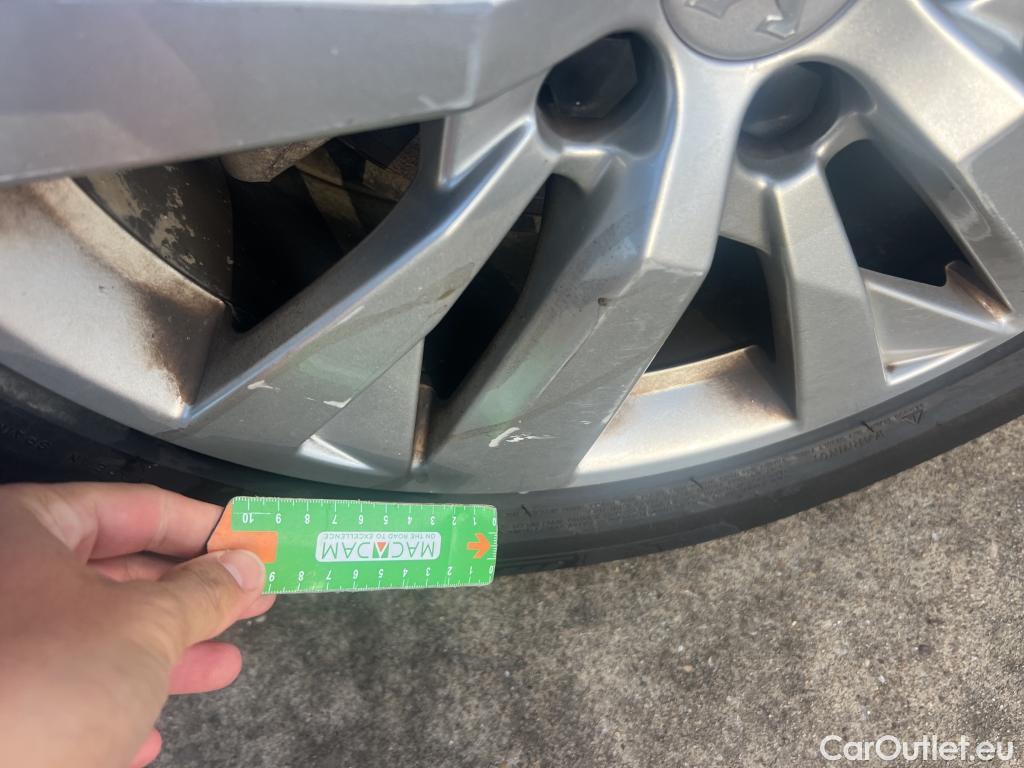  Peugeot  3008 PEUGEOT  / 2020 / 5P / todoterreno 1.5 BlueHDi 96kW (130CV) S&S Active Pack #14