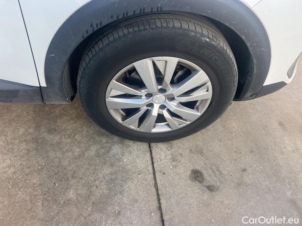  Peugeot  3008 PEUGEOT  / 2020 / 5P / todoterreno 1.5 BlueHDi 96kW (130CV) S&S Active Pack #11