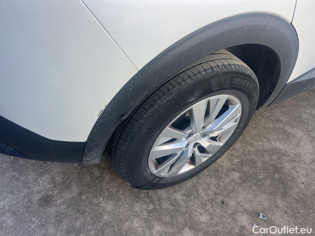  Peugeot  3008 PEUGEOT  / 2020 / 5P / todoterreno 1.5 BlueHDi 96kW (130CV) S&S Active Pack #24