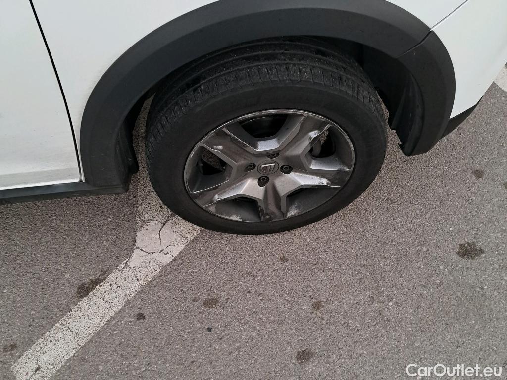  Dacia  Sandero DACIA  / 2016 / 5P / berlina con portón Stepway Essential TCE 74kW (100CV) GLP #17