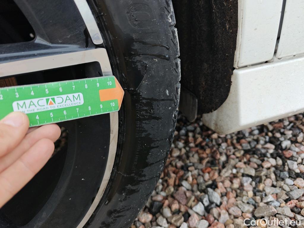  Mercedes  A-Klasse MERCEDES-BENZ Clase A / 2018 / 5P / berlina con portón A 180 d #1