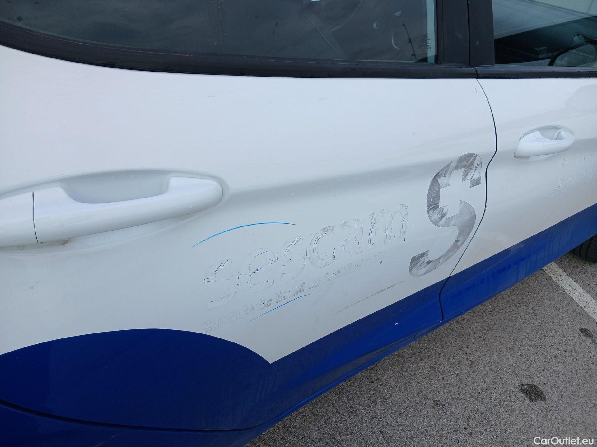  Ford  Fiesta FORD  / 2017 / 5P / berlina con portón 1.1 Ti-VCT 63kW Trend+ 5p #22