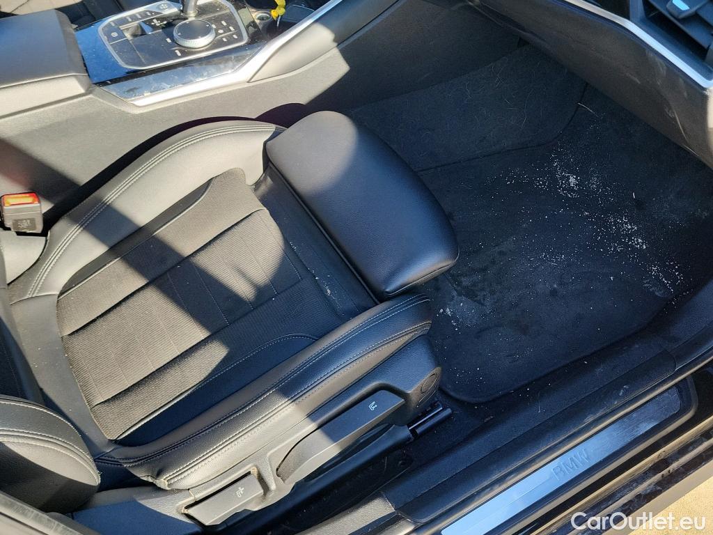  Bmw  Serie 3 BMW  / 2018 / 4P / sedán 318d Auto. #27