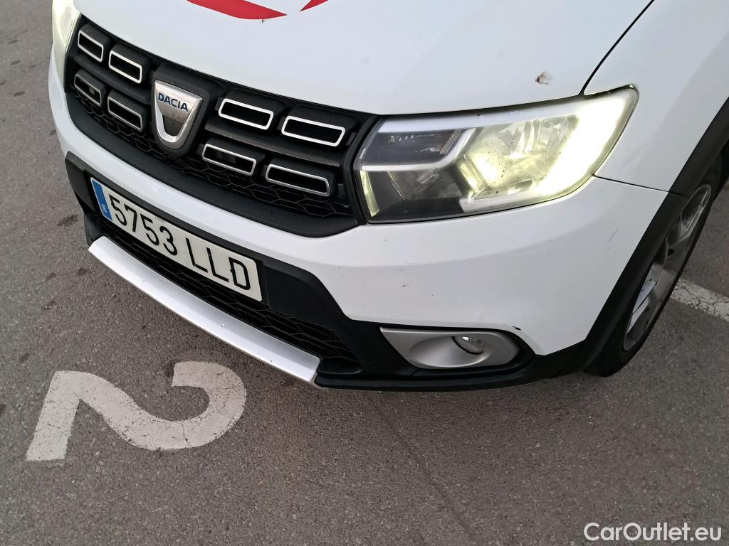  Dacia  Sandero DACIA  / 2016 / 5P / berlina con portón Stepway Essential TCE 74kW (100CV) GLP #7