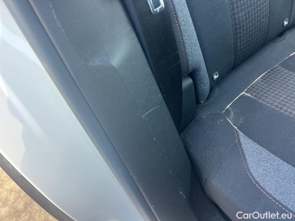  Peugeot  3008 PEUGEOT  / 2020 / 5P / todoterreno 1.5 BlueHDi 96kW (130CV) S&S Active Pack #15