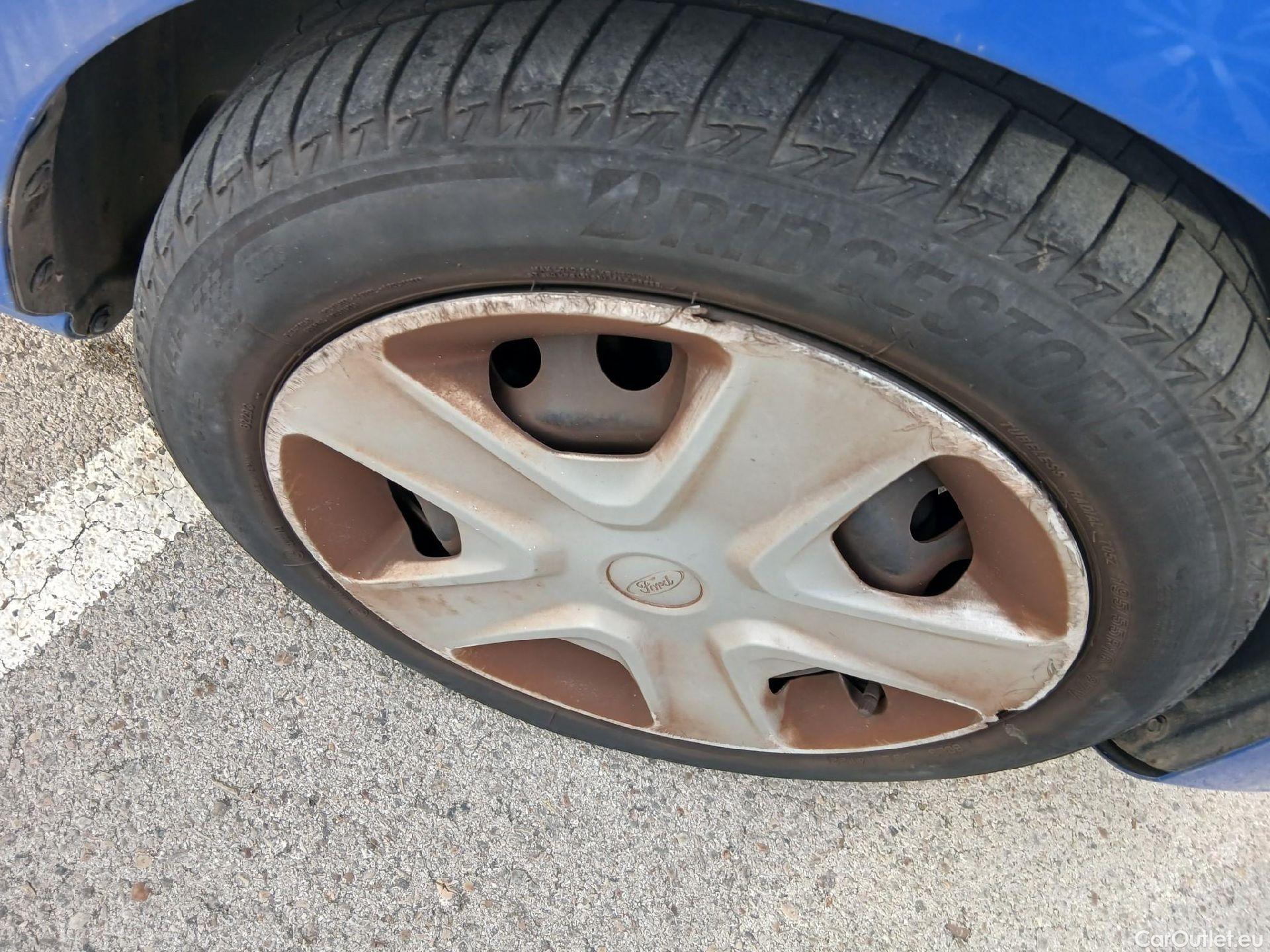  Ford  Fiesta FORD  / 2017 / 5P / berlina con portón 1.1 Ti-VCT 63kW Trend+ 5p #5