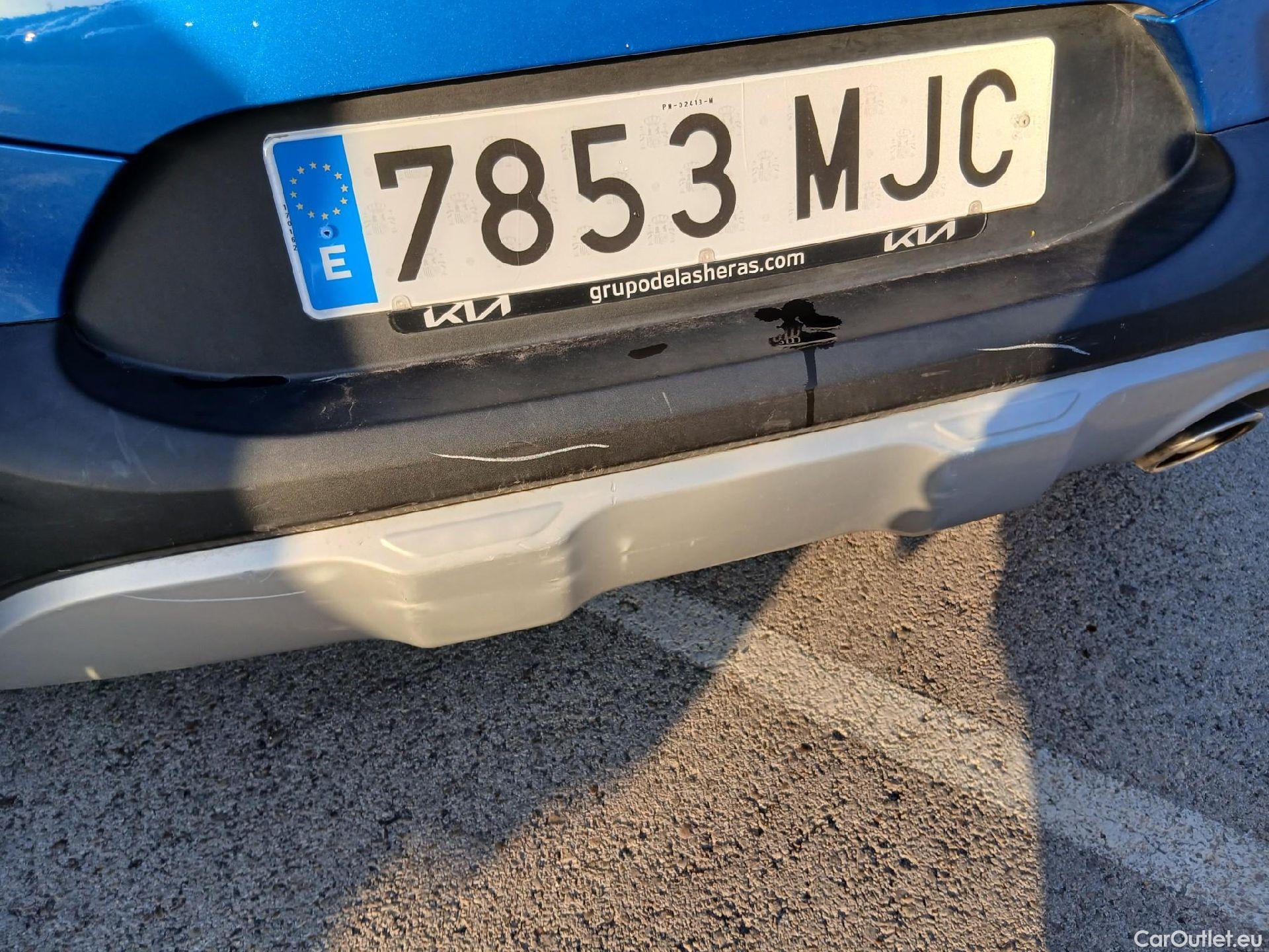  KIA  STONIC KIA  / 2017 / 5P / todoterreno 1.0 T-GDi 74kW (100CV) MHEV iMT Concept #18