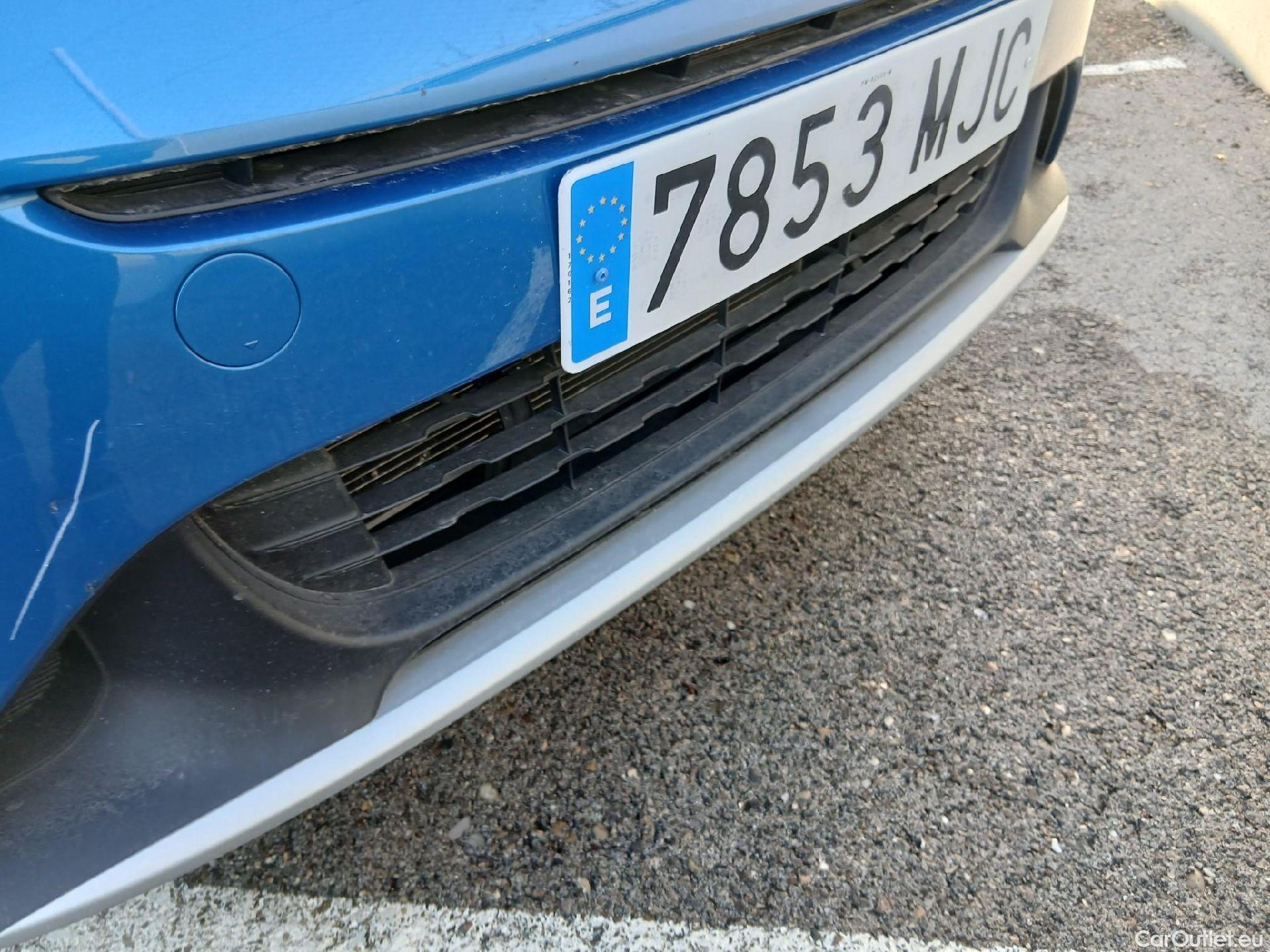  KIA  STONIC KIA  / 2017 / 5P / todoterreno 1.0 T-GDi 74kW (100CV) MHEV iMT Concept #4