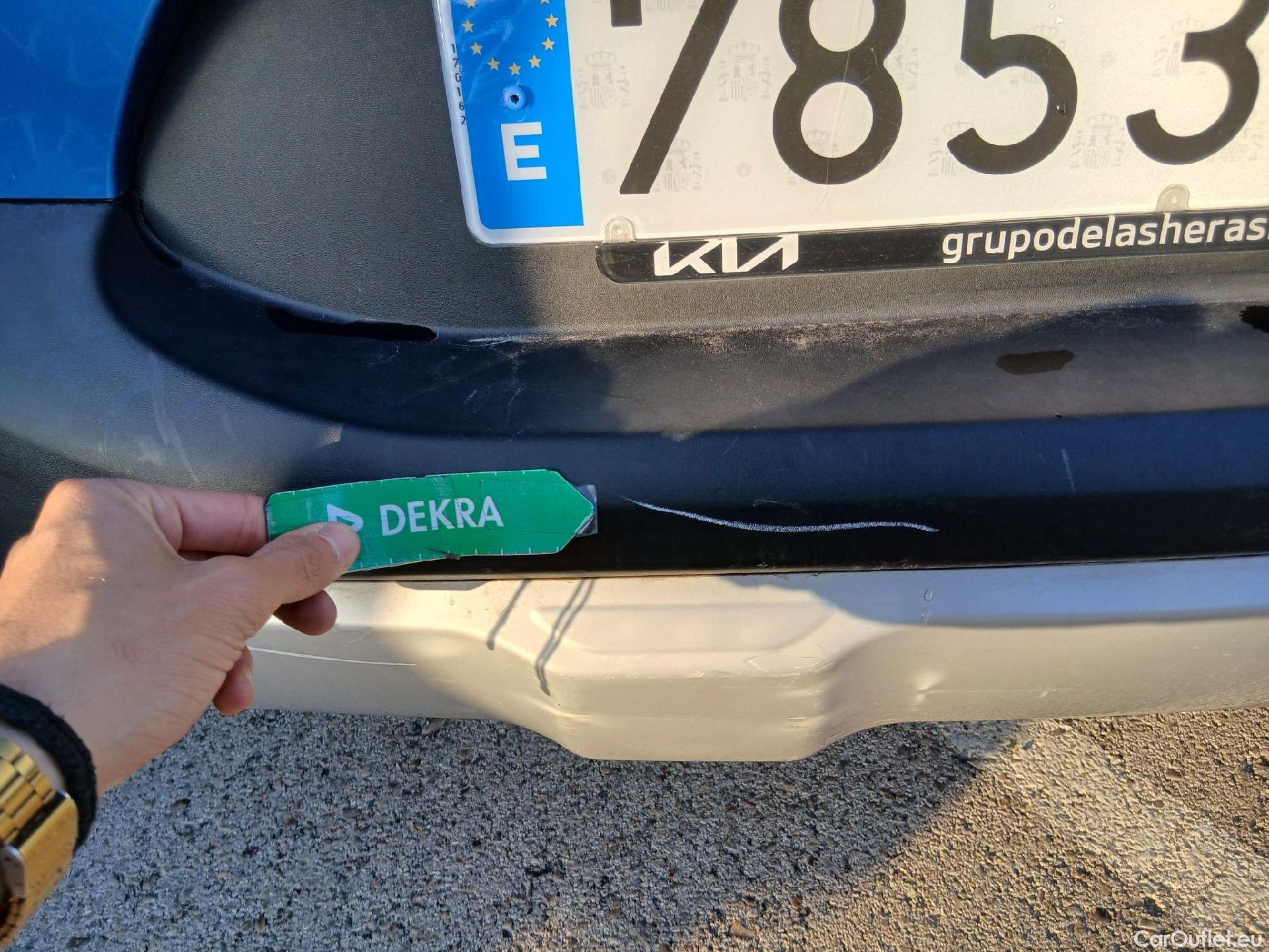  KIA  STONIC KIA  / 2017 / 5P / todoterreno 1.0 T-GDi 74kW (100CV) MHEV iMT Concept #15