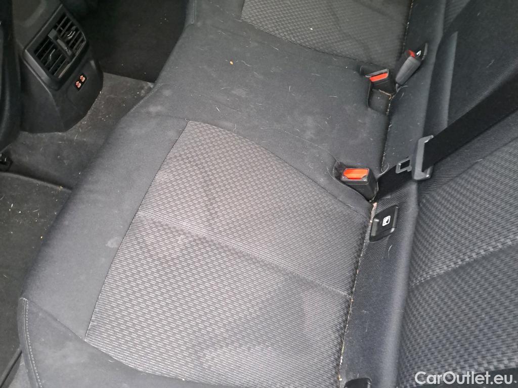  Bmw  Serie 1  Berlina 118i 1.5 135CV AT7 E6d #9