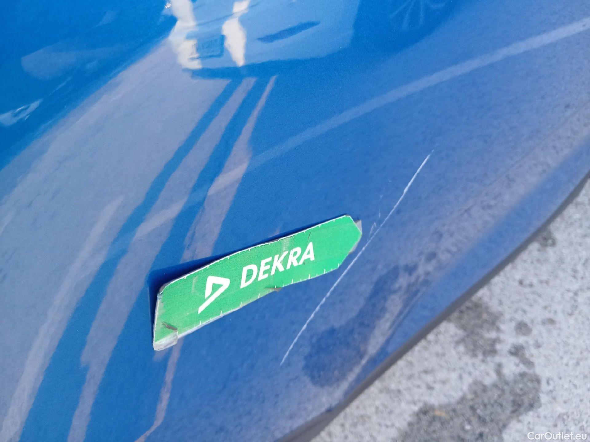  KIA  STONIC KIA  / 2017 / 5P / todoterreno 1.0 T-GDi 74kW (100CV) MHEV iMT Concept #24