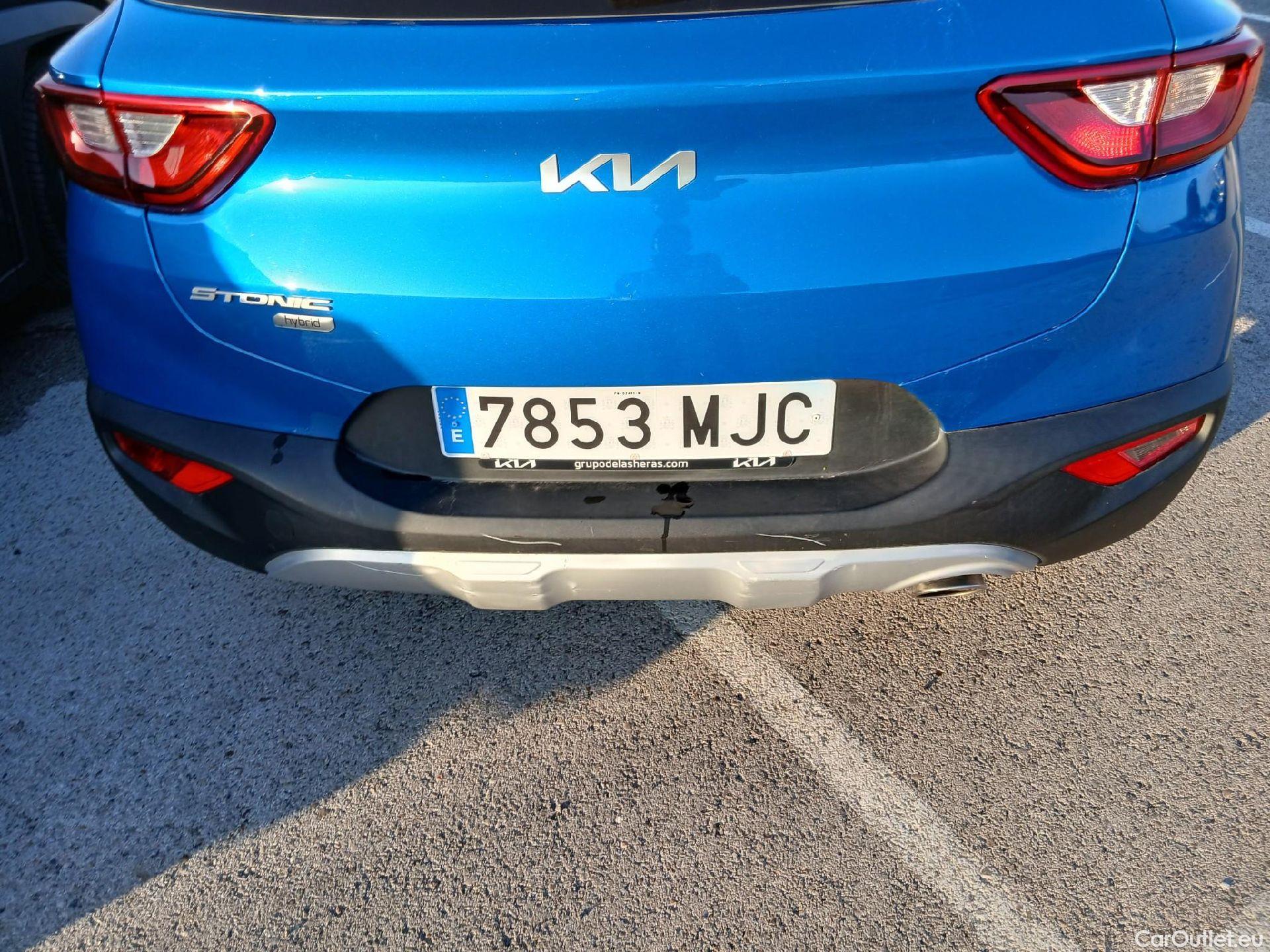  KIA  STONIC KIA  / 2017 / 5P / todoterreno 1.0 T-GDi 74kW (100CV) MHEV iMT Concept #16