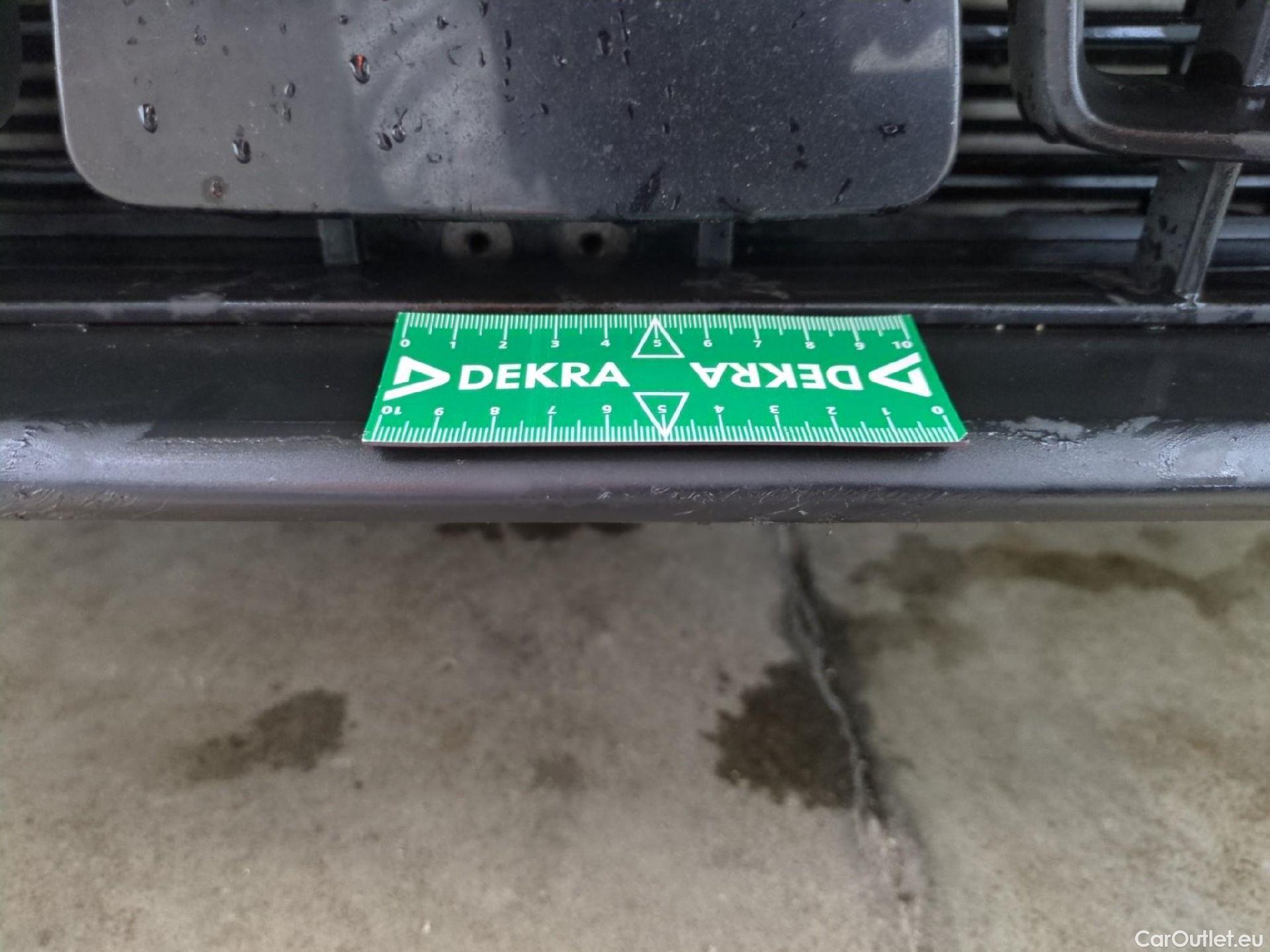  Bmw  Serie 1 Série 1 Berline 116 d Lounge 1.5 115CV BVA7 E6d #13