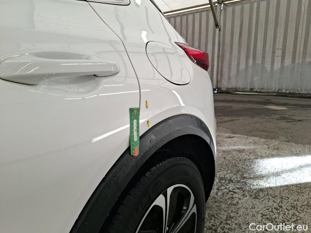  KIA  XCeed KIA  / 2019 / 5P / Crossover 1.6 GDI ISG ISG PHEV ACTIVE BUS DCT6 #14