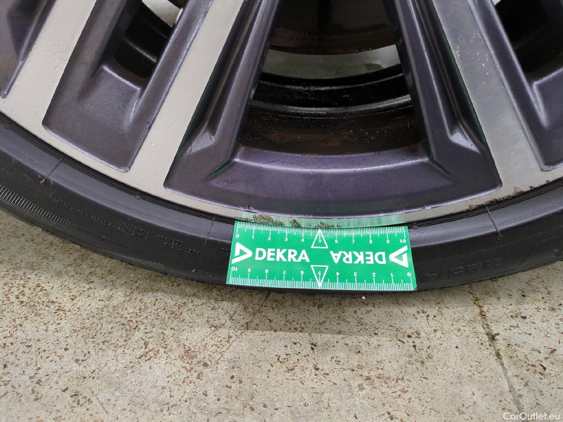  Bmw  Serie 1 Série 1 Berline 116 d Lounge 1.5 115CV BVA7 E6d #15