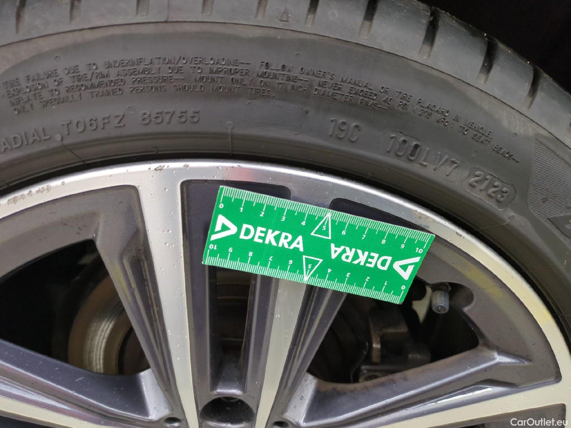  Bmw  Serie 1 Série 1 Berline 116 d Lounge 1.5 115CV BVA7 E6d #21