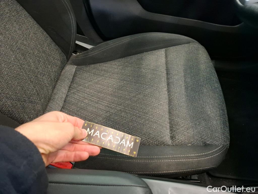  Bmw  X1 BMW  / 2022 / 5P / SUV sDrive18i Business Design DKG7 #31