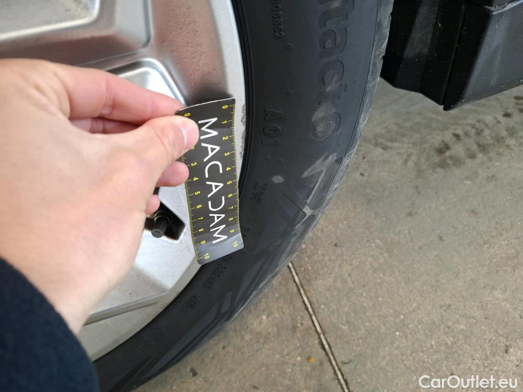  Bmw  X1 BMW  / 2022 / 5P / SUV sDrive18i Business Design DKG7 #44