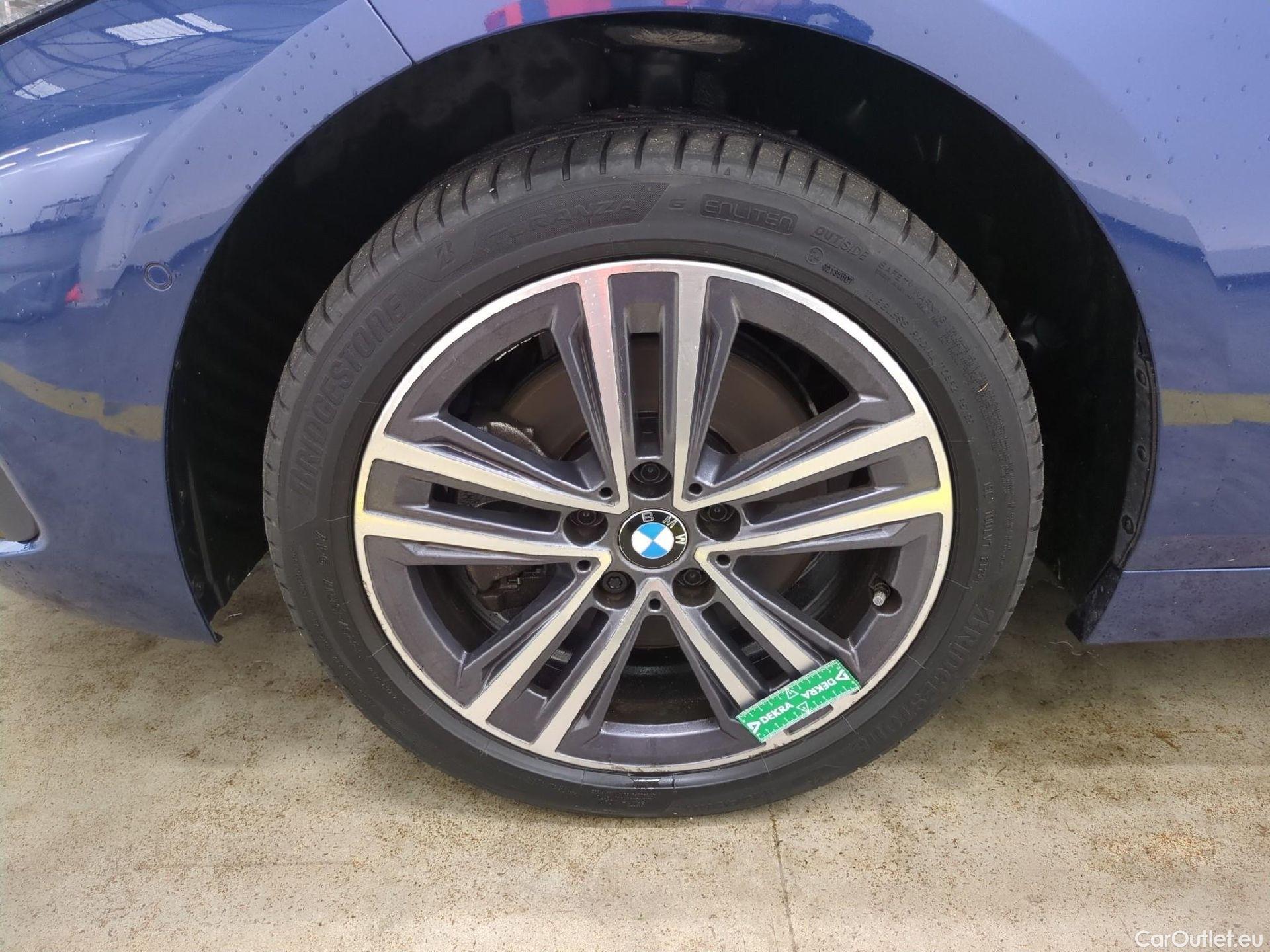  Bmw  Serie 1 Série 1 Berline 116 d Lounge 1.5 115CV BVA7 E6d #17