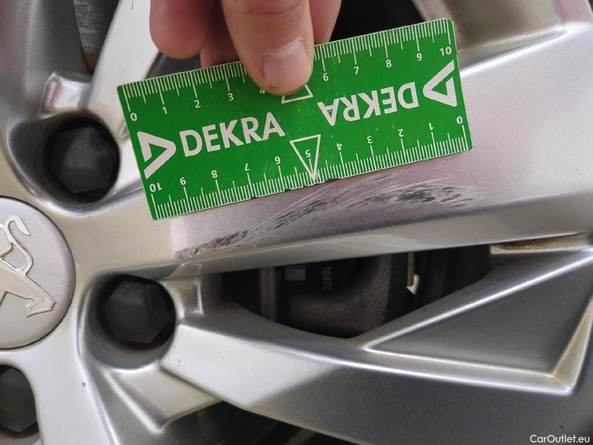  Peugeot  5008  Active Business 1.5 HDi 130CV BVA8 E6d #2