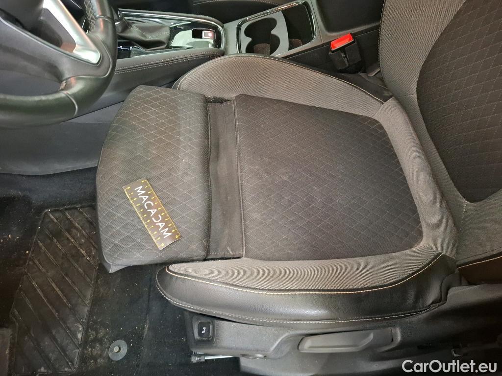  Opel   Grandland X Grandland X GS Line 1.5 130CV BVA8 E6d #42