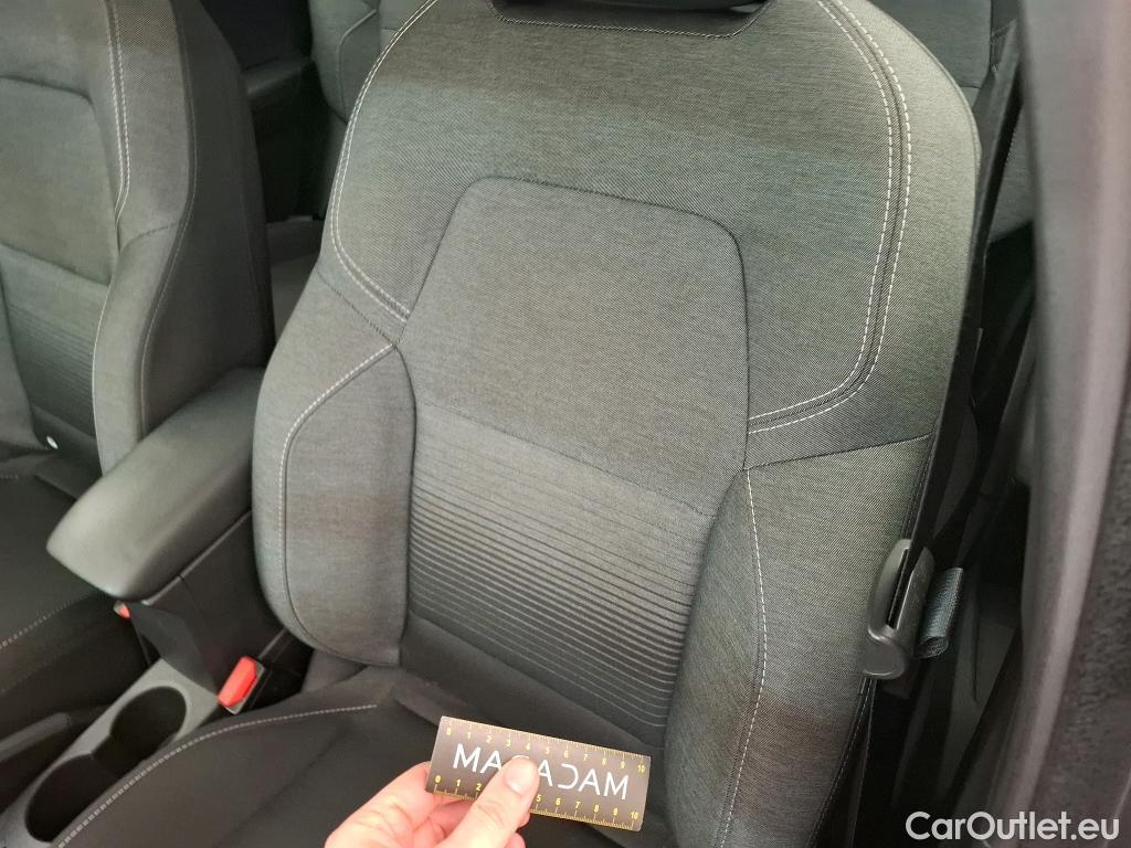  Renault  Captur  II Business 1.6 E-TECH Plug-in 160CV BVA6 E6d #24