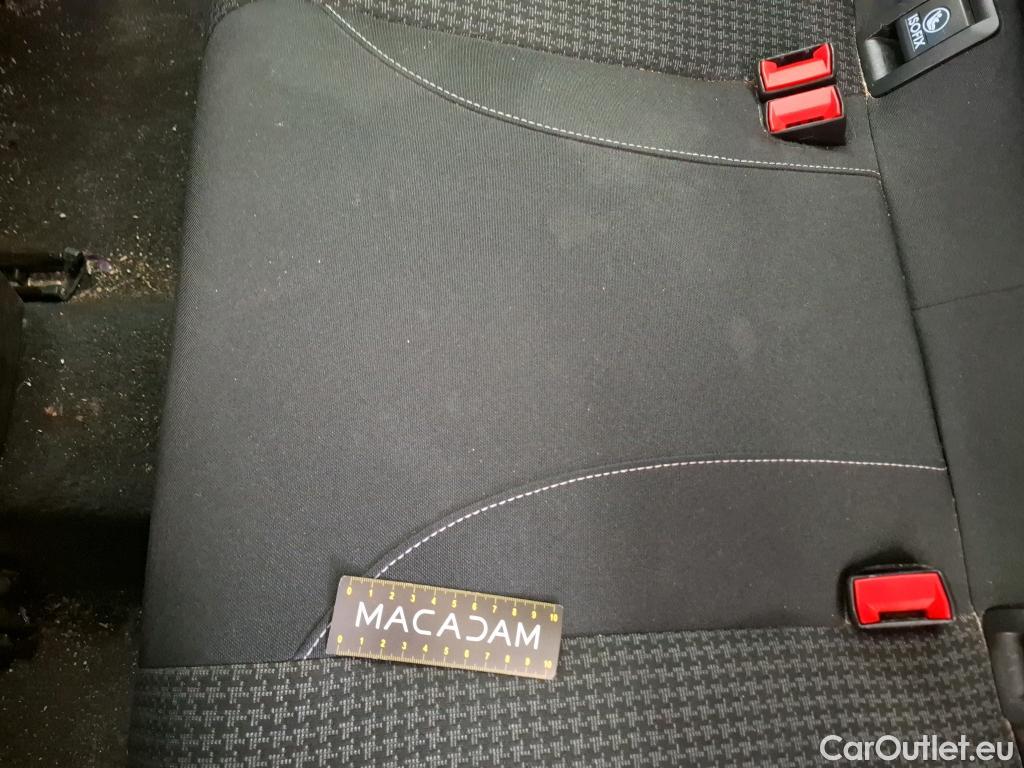  Peugeot  308 PEUGEOT  / 2017 / 5P / Berline Puretech 110 S&S Active Business #30