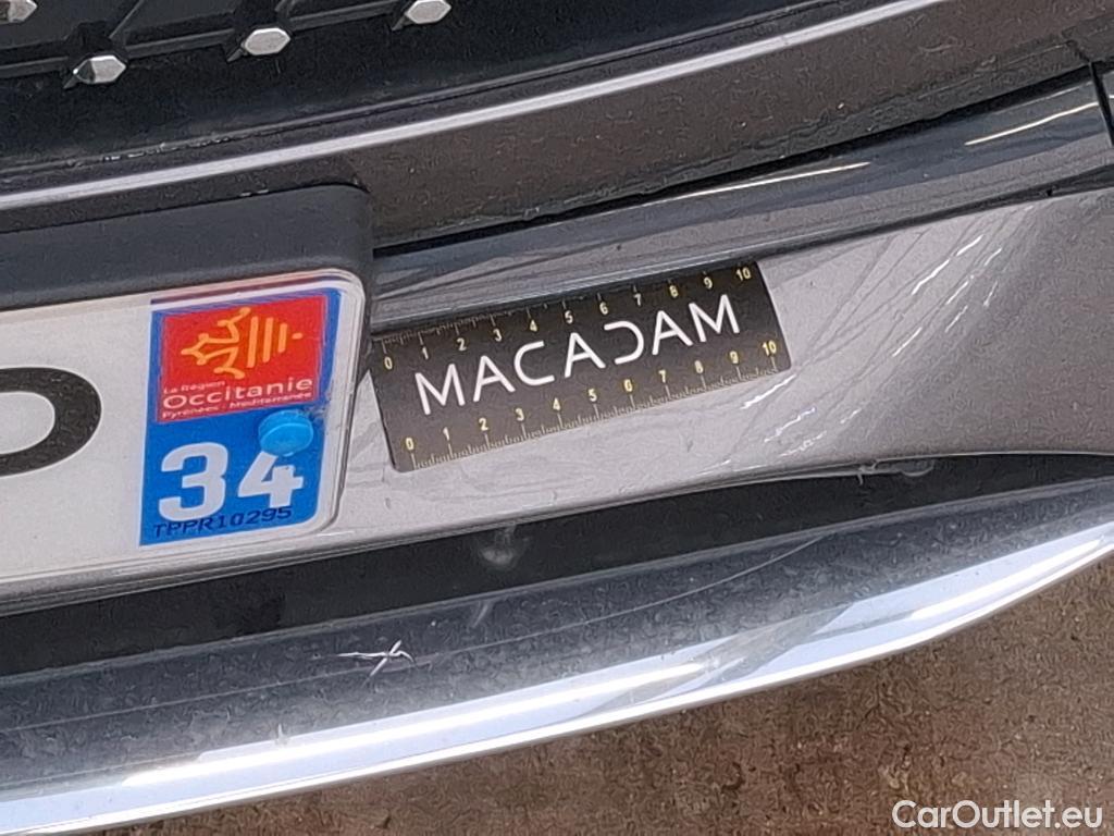  Mercedes  GLA MERCEDES BENZ  2020  5P SUV 20  200 D AMG LINE DCT #4