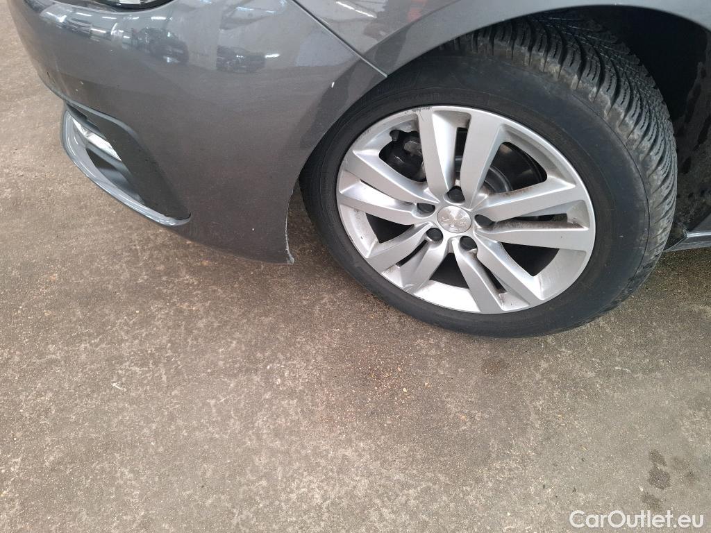  Peugeot  308 PEUGEOT  / 2017 / 5P / Berline Puretech 110 S&S Active Business #19