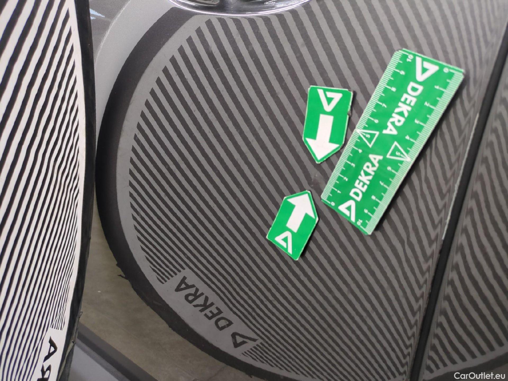  Peugeot  5008  Active Business 1.5 HDi 130CV BVA8 E6d #83