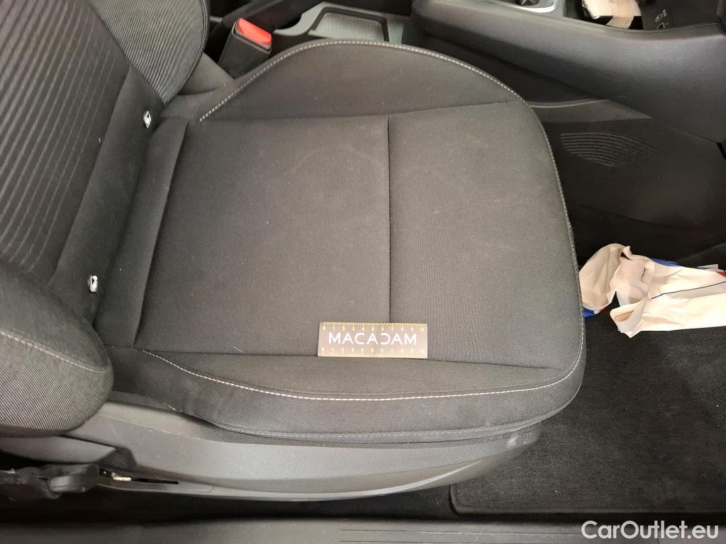  Renault  Captur  II Business 1.5 dCi 95CV BVM6 E6dT #17