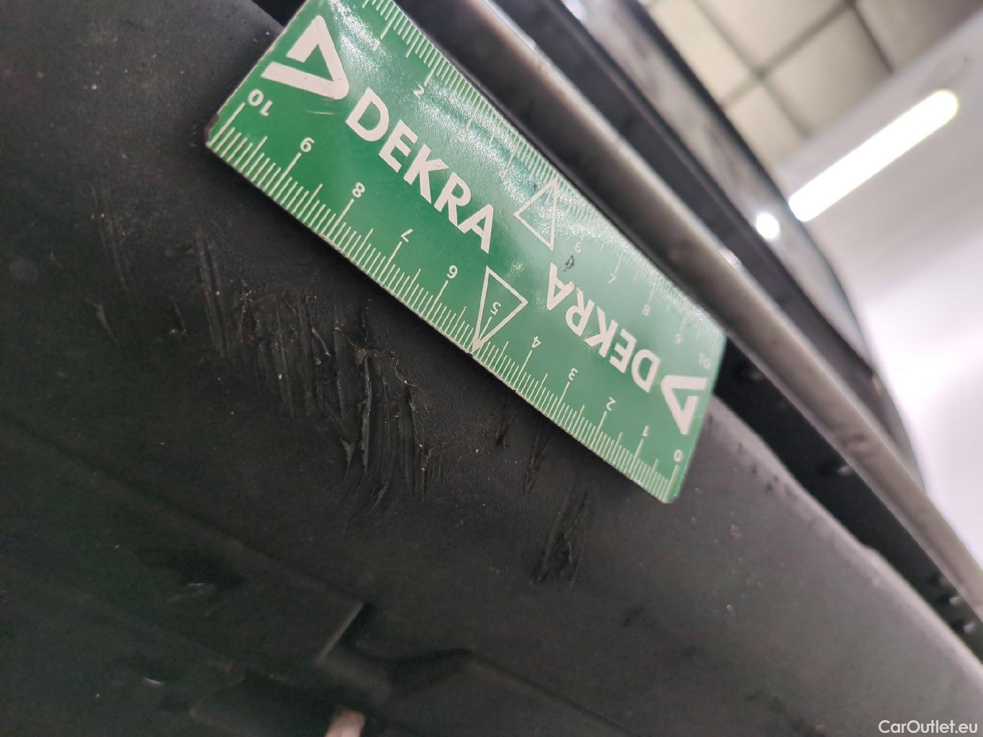  Peugeot  5008  Active Business 1.5 HDi 130CV BVA8 E6d #40