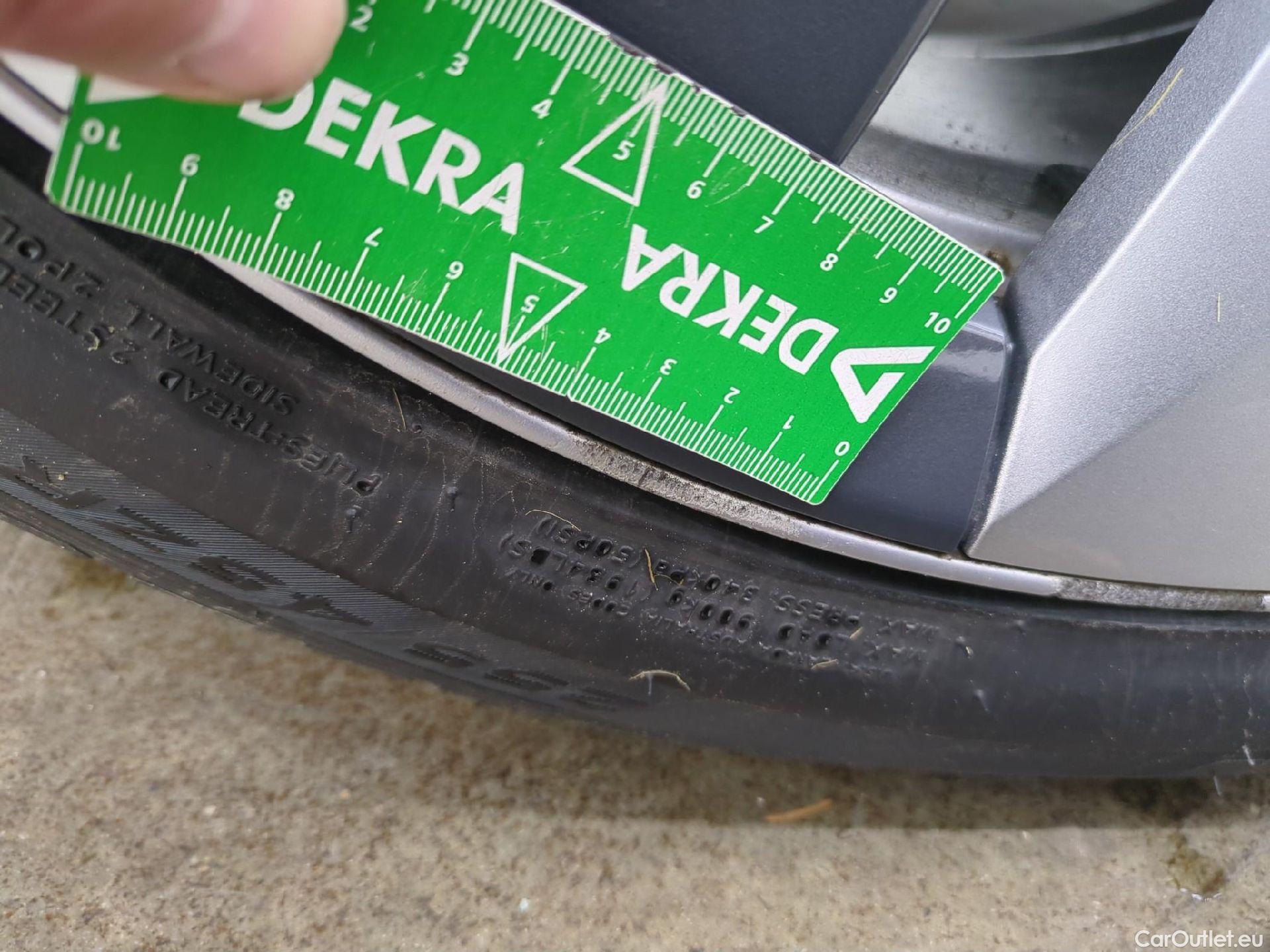  Tesla  Model Y TESLA  / 2020 / 5P / SUV Grand Autonomie Dual Motor AWD #23