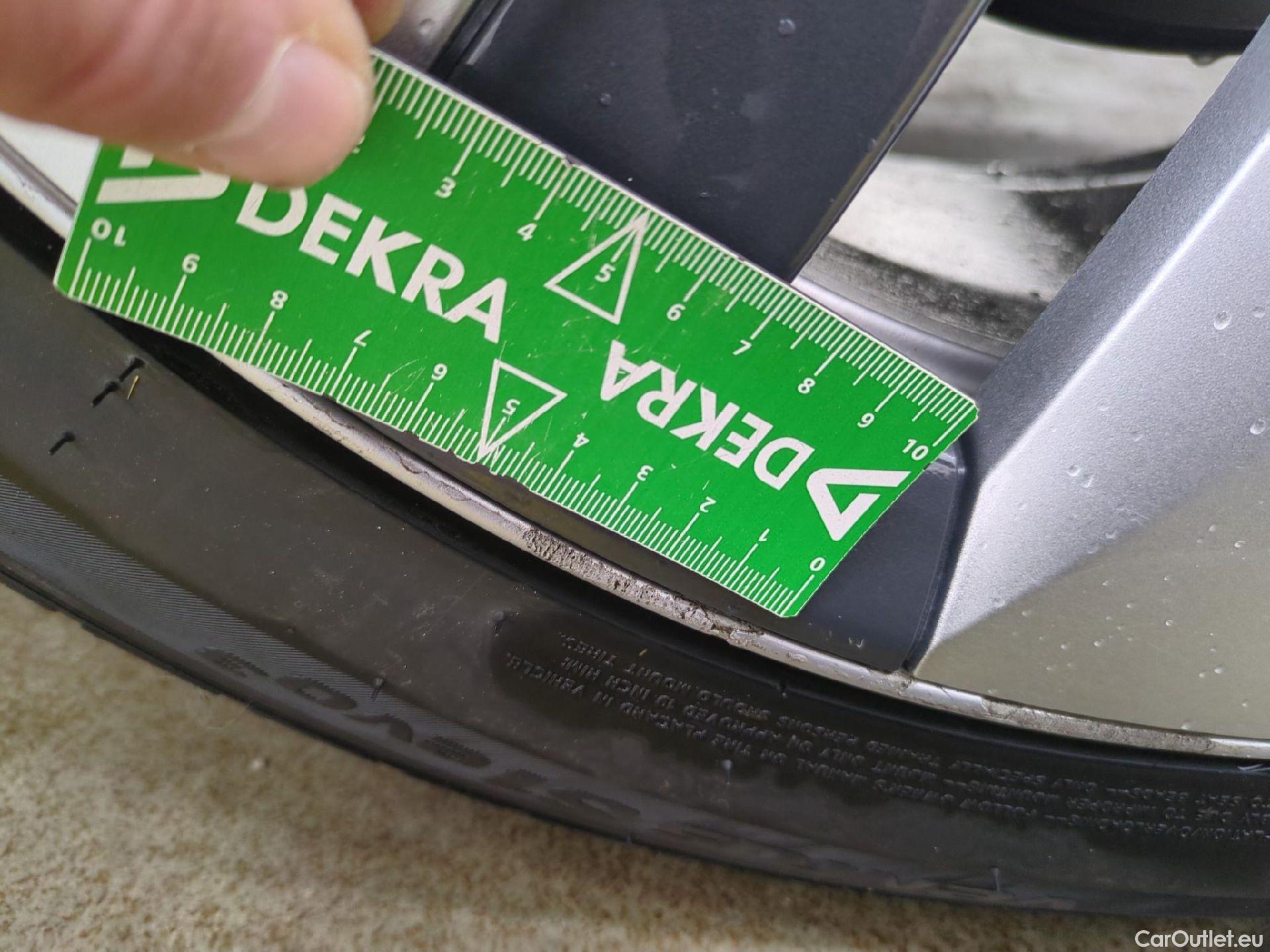  Tesla  Model Y TESLA  / 2020 / 5P / SUV Grand Autonomie Dual Motor AWD #17