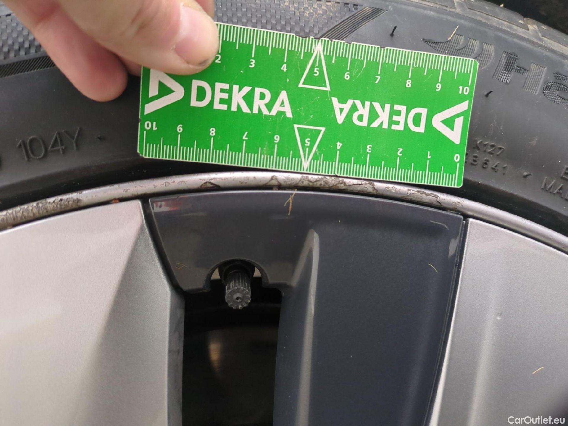  Tesla  Model Y TESLA  / 2020 / 5P / SUV Grand Autonomie Dual Motor AWD #28