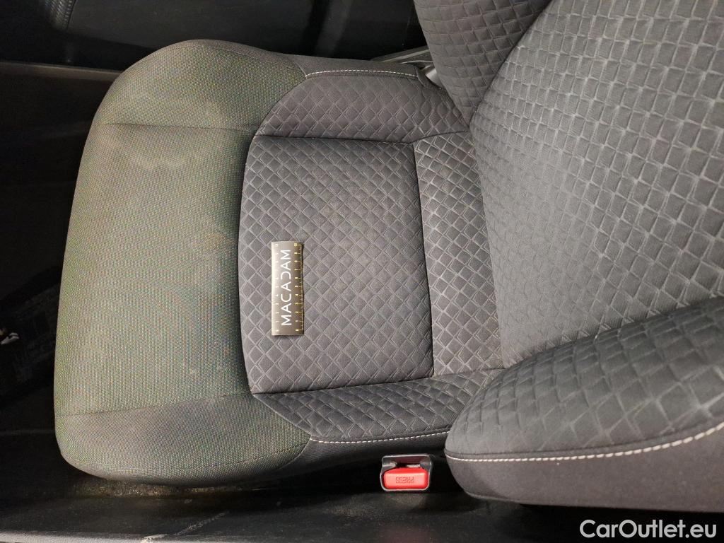  Toyota  C-HR TOYOTA  / 2016 / 5P / SUV 2.0 HYBRIDE 184 DYNAMIC BUSINESS #19