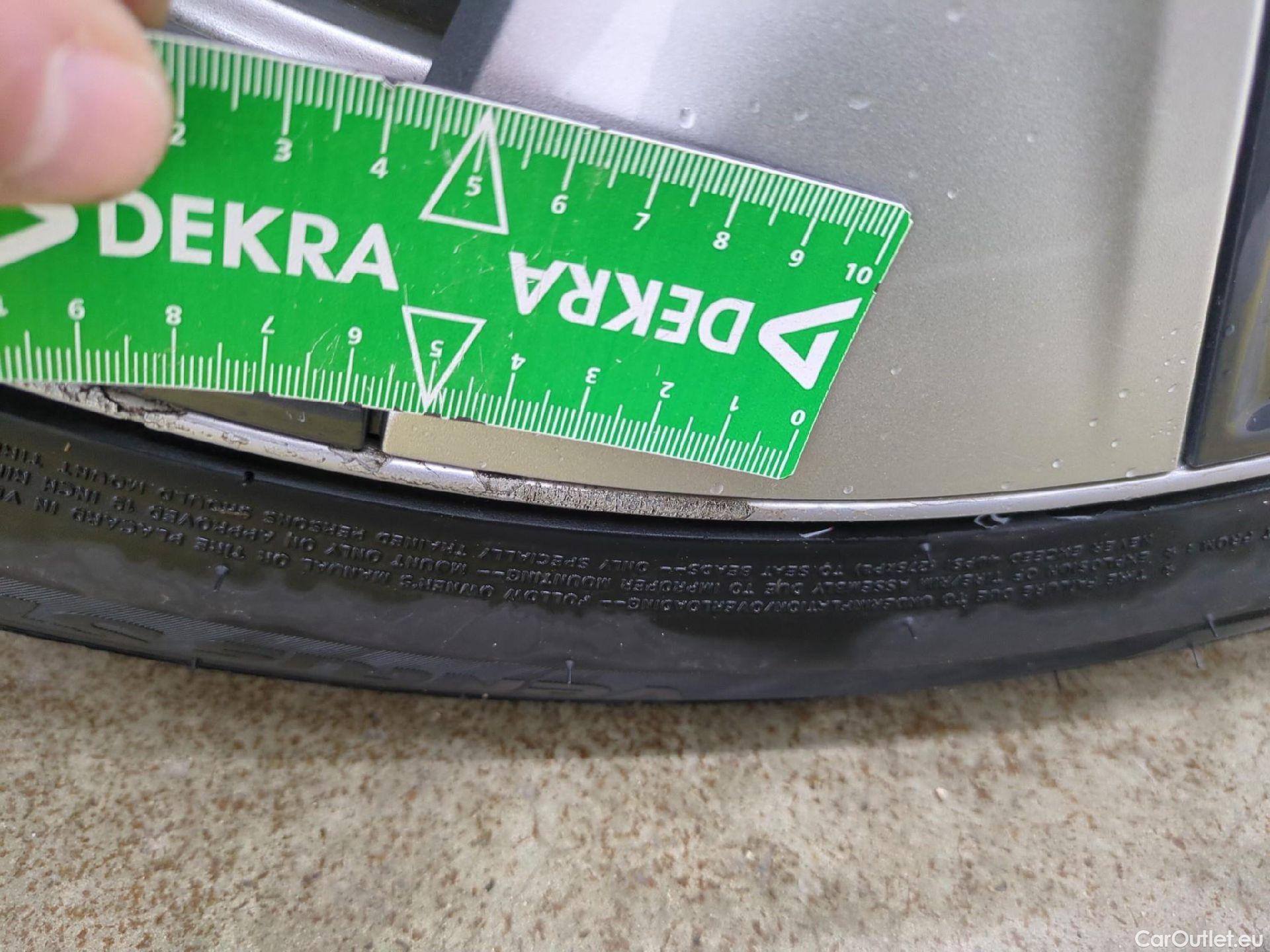  Tesla  Model Y TESLA  / 2020 / 5P / SUV Grand Autonomie Dual Motor AWD #16